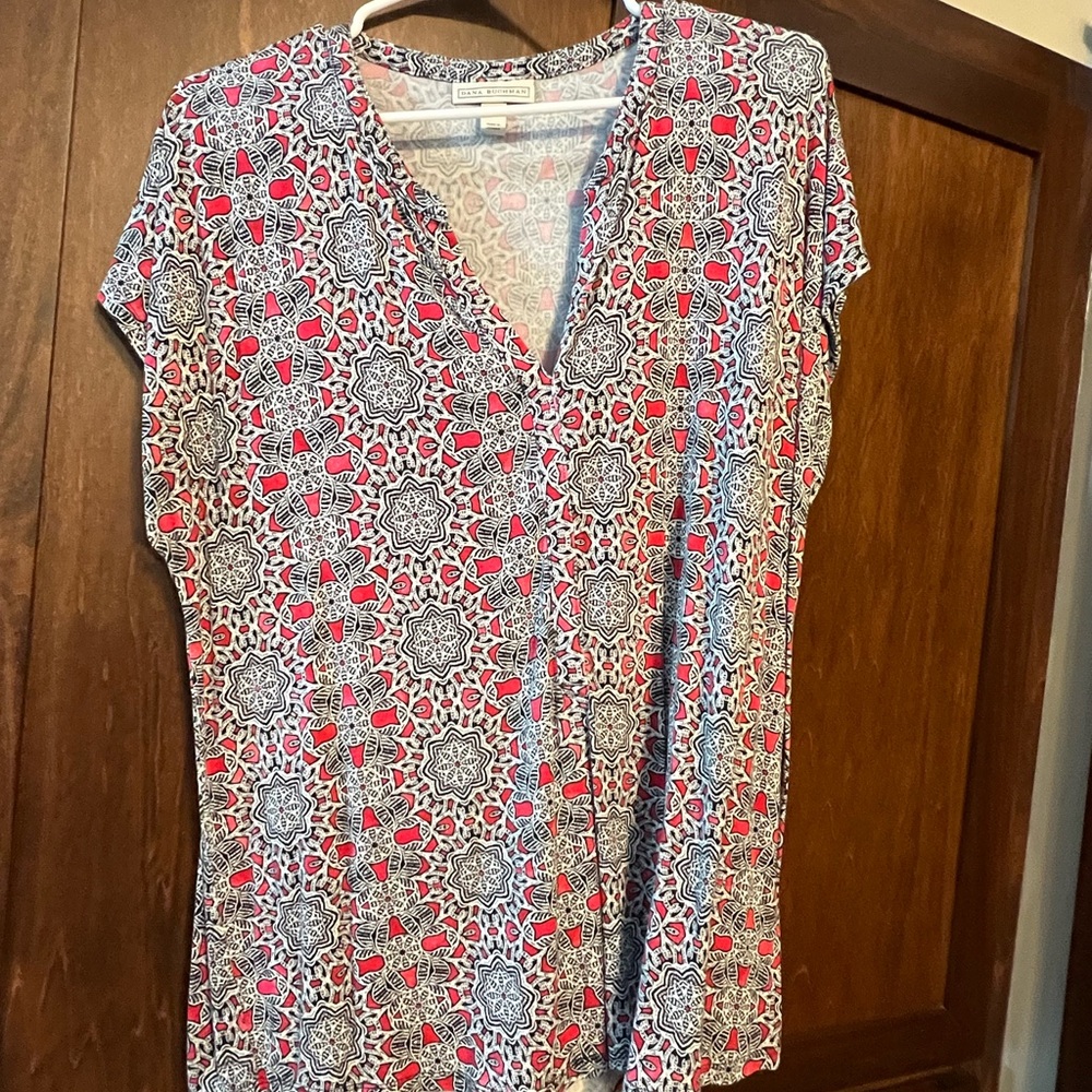 Check out my closet on! Great deals!